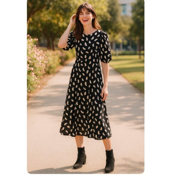 Uniqlo:C Black & White Balloon Sleeve Dress - Picture 4 of 13